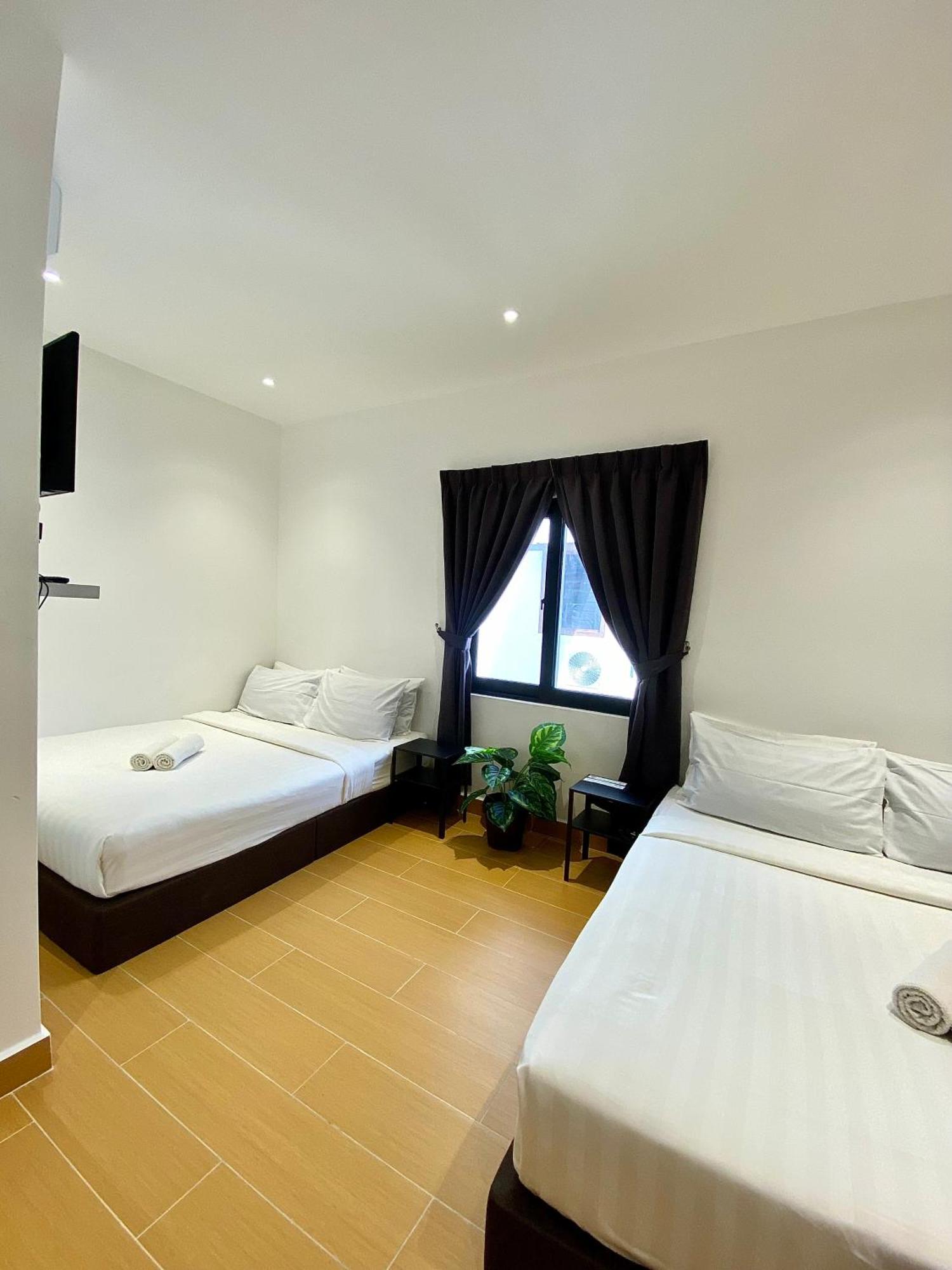 The 6N By Sky Hive Hotel George Town Exterior foto