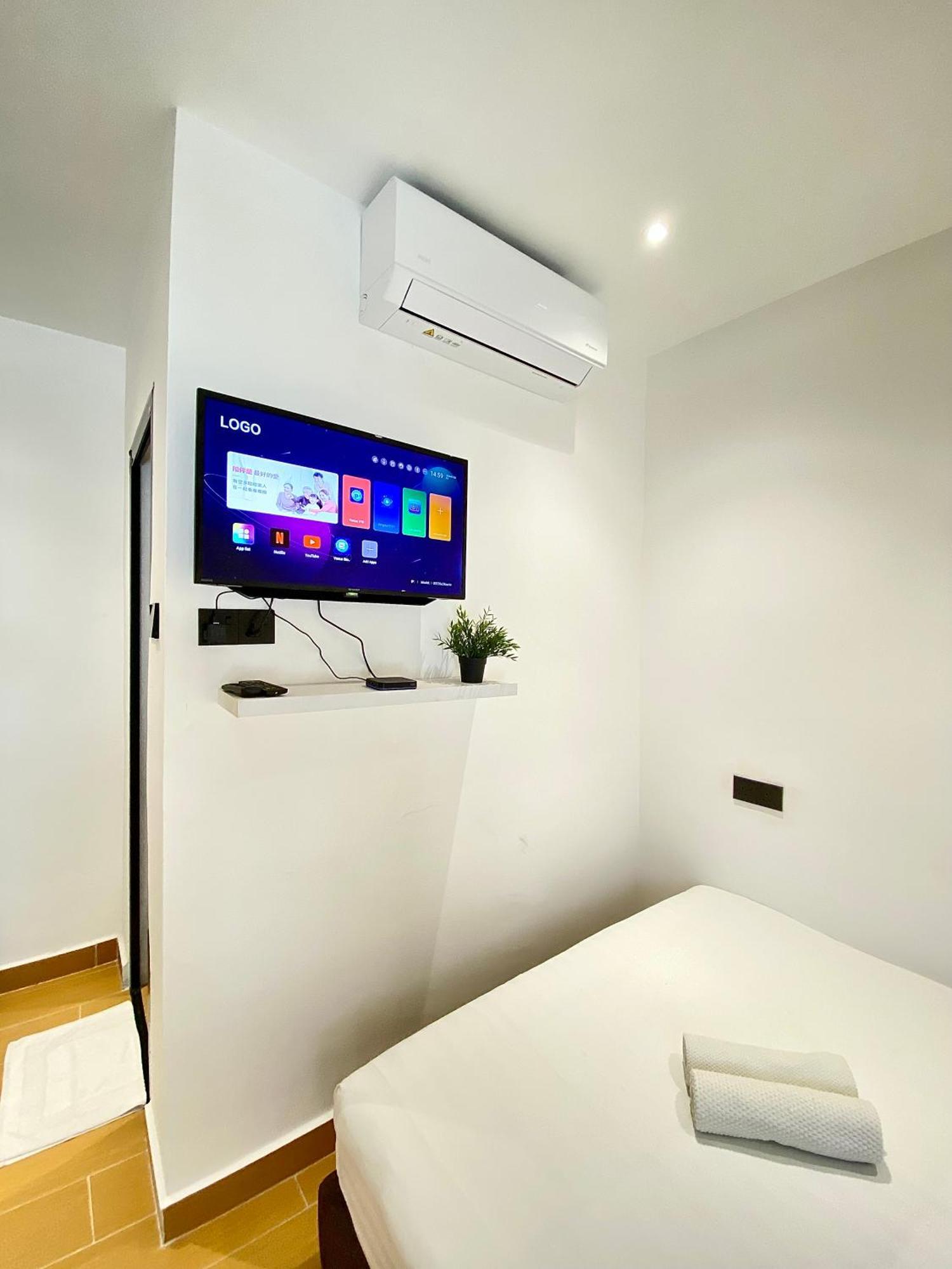 The 6N By Sky Hive Hotel George Town Exterior foto