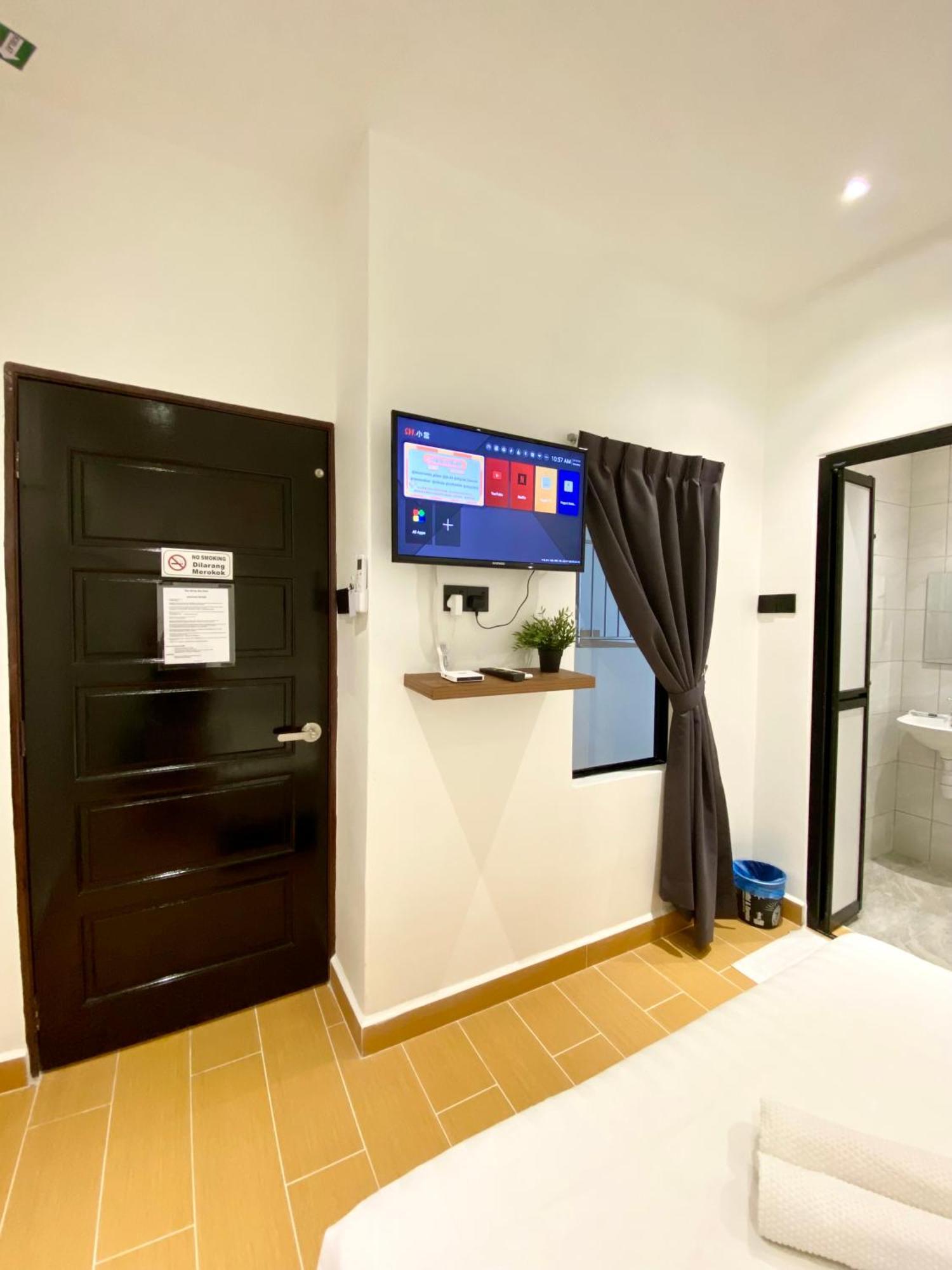 The 6N By Sky Hive Hotel George Town Exterior foto