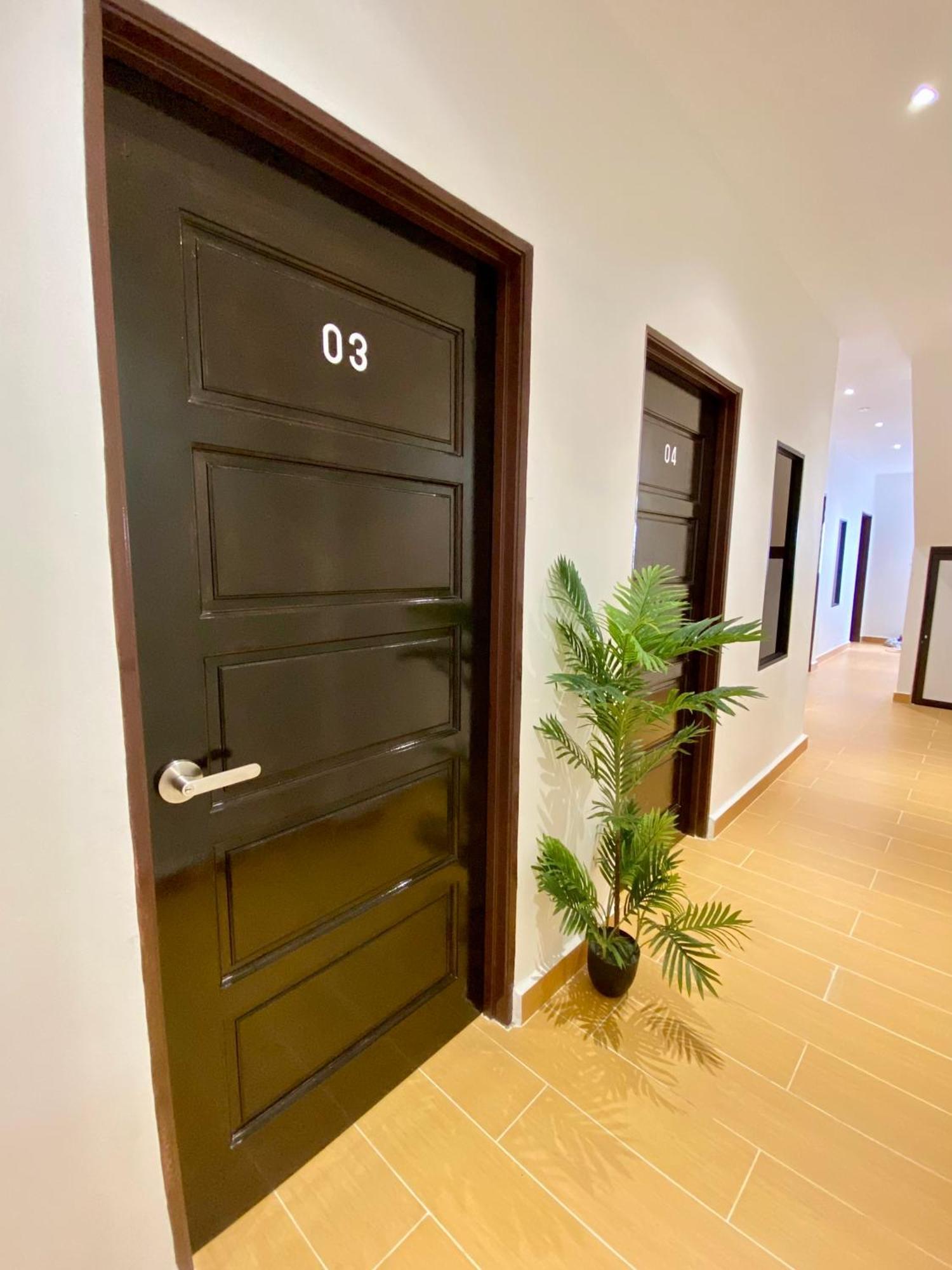 The 6N By Sky Hive Hotel George Town Exterior foto